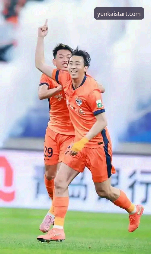 云开全站最新版下载攻略 青岛海牛主场3-1终结13年不胜魔咒,云开全站平台见证中超经典逆转最新动态